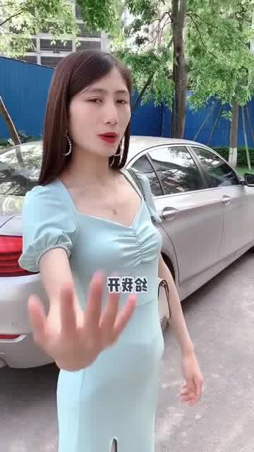 关于网络时代下涉黄话题的探讨，如何看待把女友尿了在线播放等内容的影响与风险